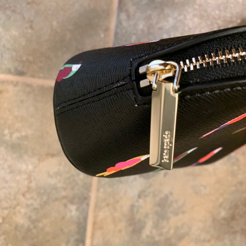 KATE SPADE MEDIUM DOME COSMETIC FLOCK PARTY BLACK - Picture 4 of 6